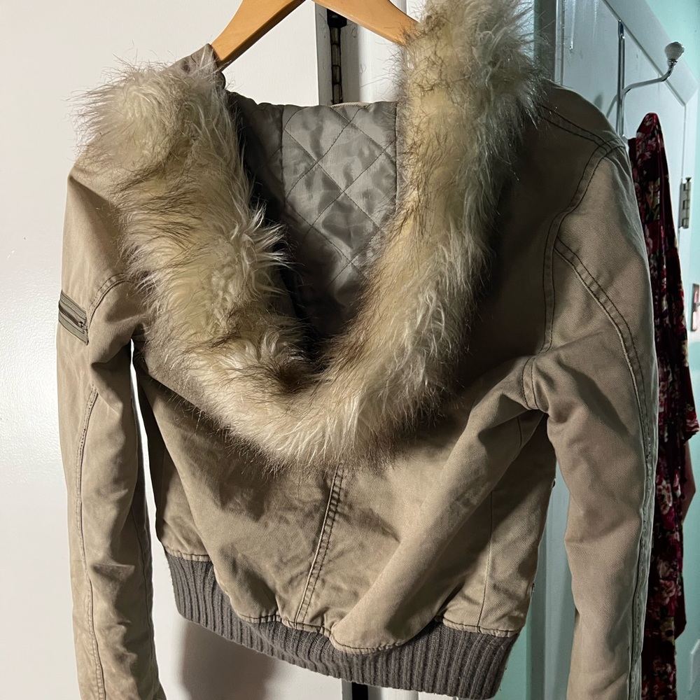 Abercrombie & Fitch Army green jacket with fur hood. Used- good condition